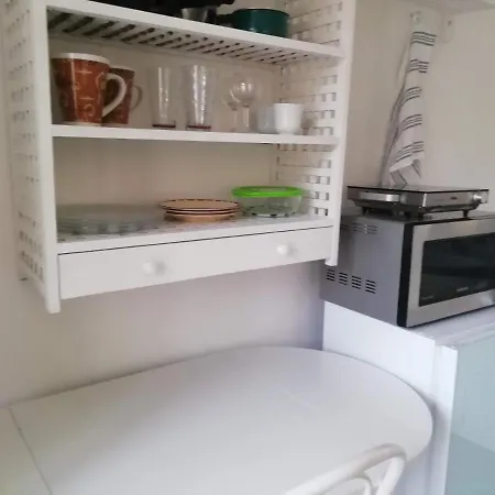 Chambre Entree Privee Dans Grande Maison בית אירוח