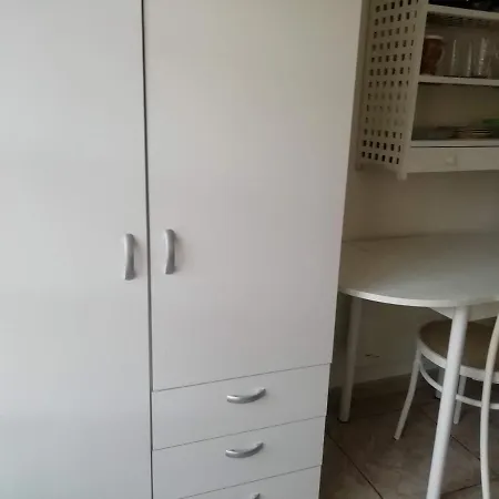 民宿 Chambre Entree Privee Dans Grande Maison *